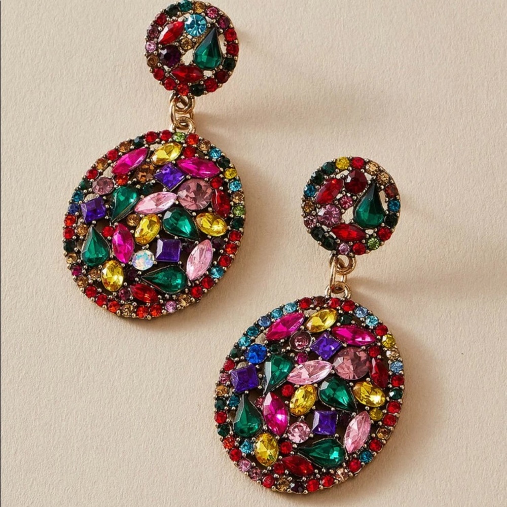 Brand New BEAUTIFUL Drop Earrings